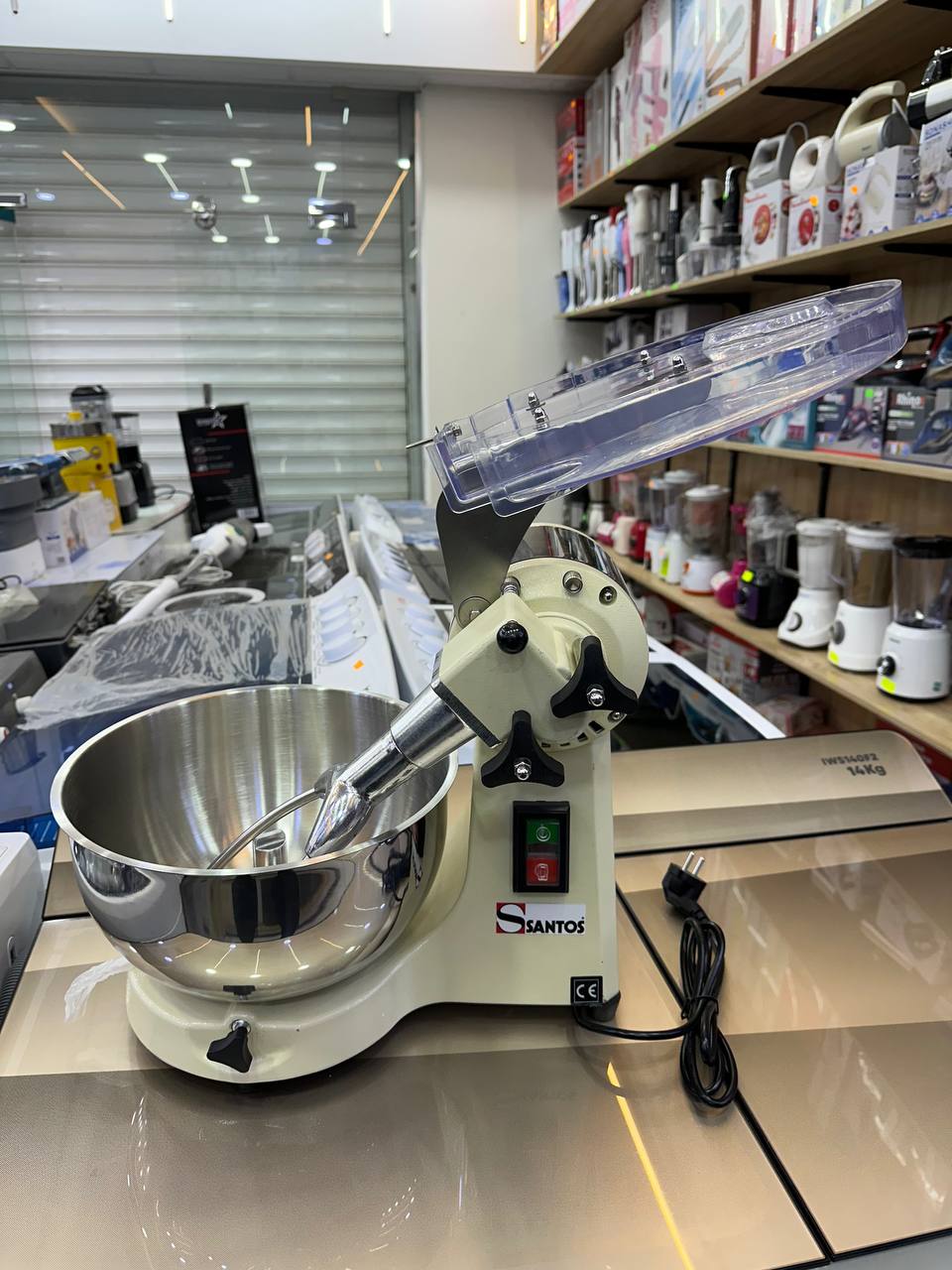 Pétrin mélangeur 10 Litres Santos